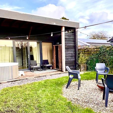 Family House With Garden & Jacuzzi & Sauna Near Amsterdam Vijfhuizen エクステリア 写真