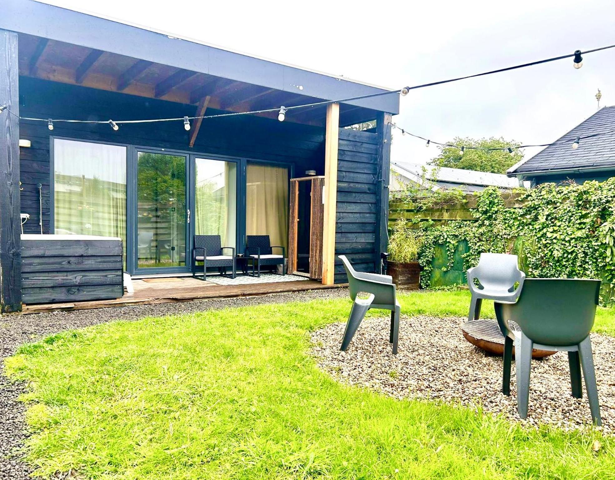 Family House With Garden & Jacuzzi & Sauna Near Amsterdam Vijfhuizen エクステリア 写真