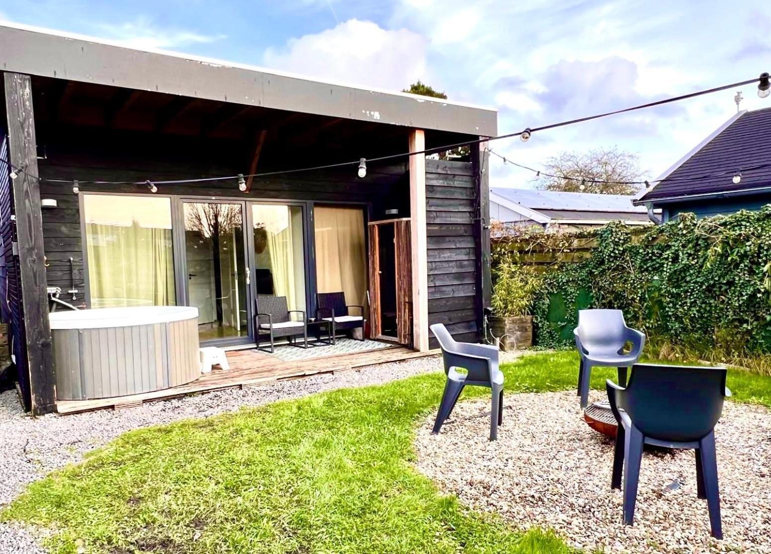 Family House With Garden & Jacuzzi & Sauna Near Amsterdam Vijfhuizen エクステリア 写真